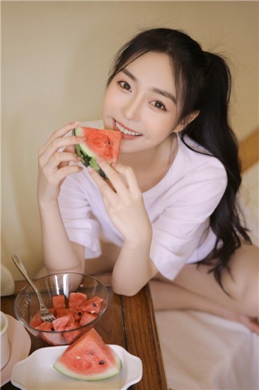 吾爱吃瓜官方入口 入口帮助用户辨别信息可靠性海报