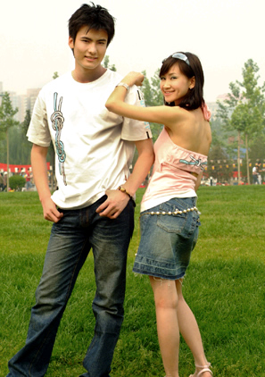 小马拉大车十几岁的姐姐 健康的小马角度进行探讨海报