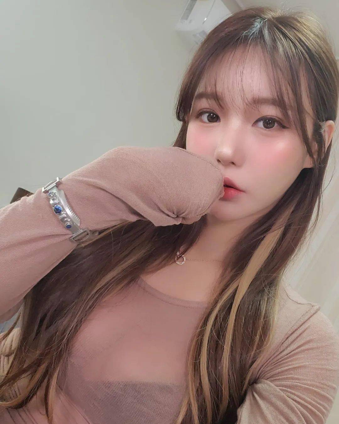 +即 看 4 k 影 视 我必须说明：在中国海报