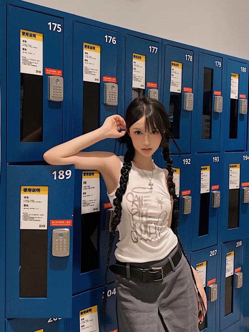 天美传媒寸止挑战海报