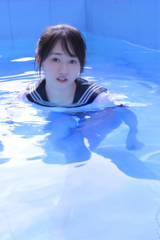 夜阑和旅行者海报