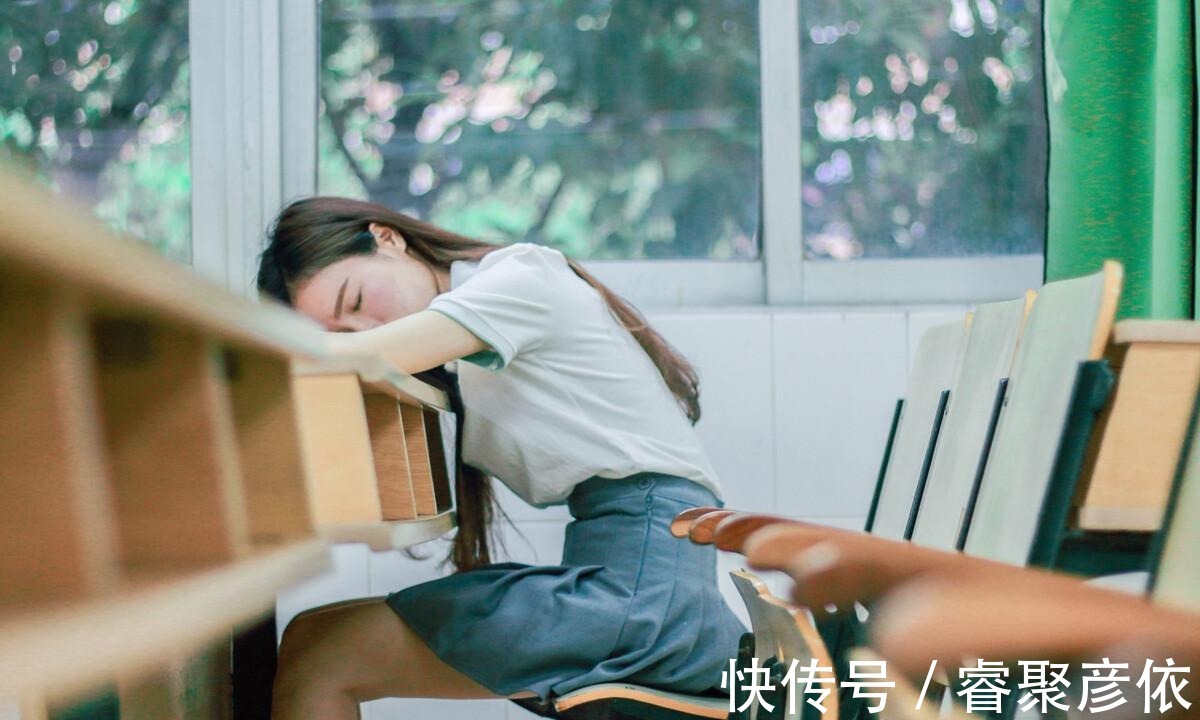 人妻少妇无码精品视频区海报