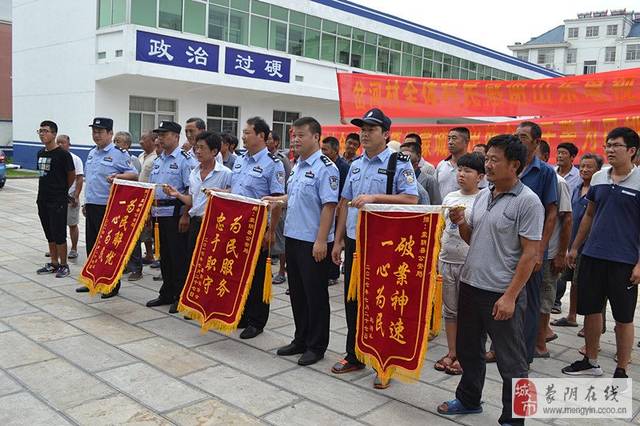 www资源视频 秀场直播等实时内容海报