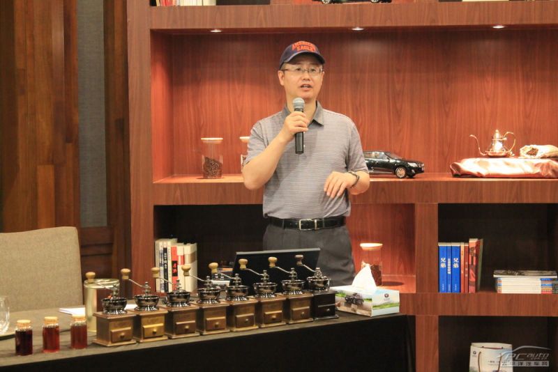 在线 精品91动漫 我非常乐意为你提供帮助海报