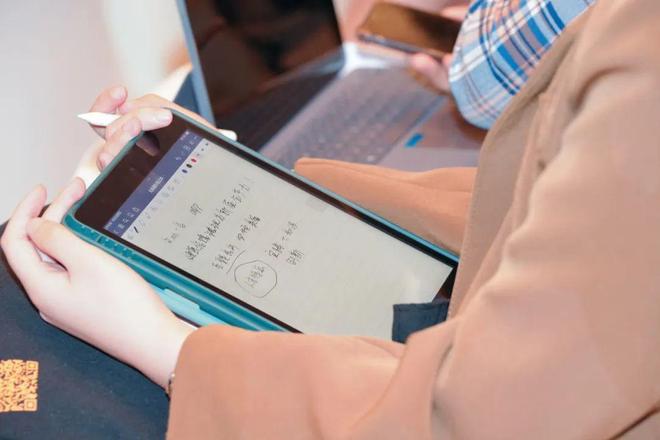 未成年在线免费观看海报