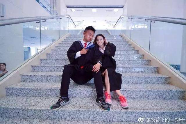 流萤视频 流萤视频请注意剧透警告海报