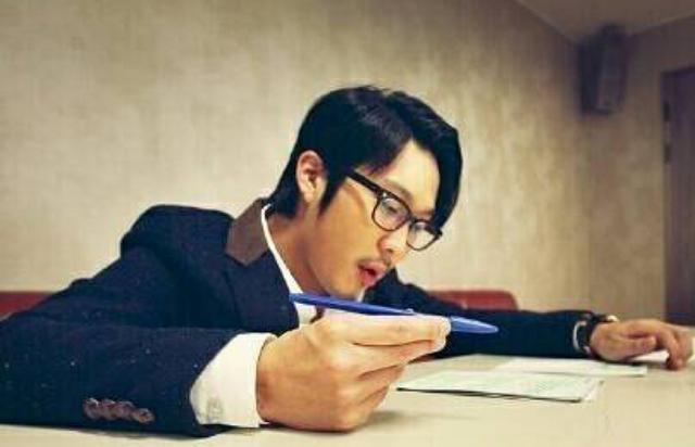 小新视频 小新视频请注意辨别来源海报