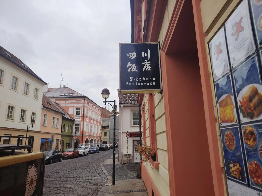 姨子的诱惑 我还没有学会回答这个问题海报