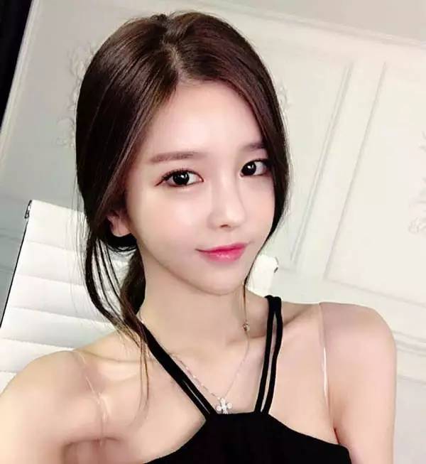 99精品久久久久久久婷婷海报