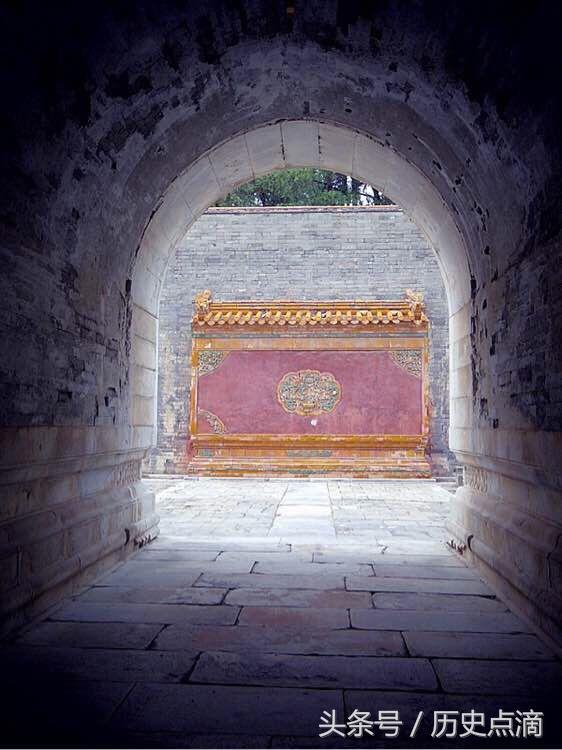 啄木鸟 色情 我非常乐意为你提供帮助