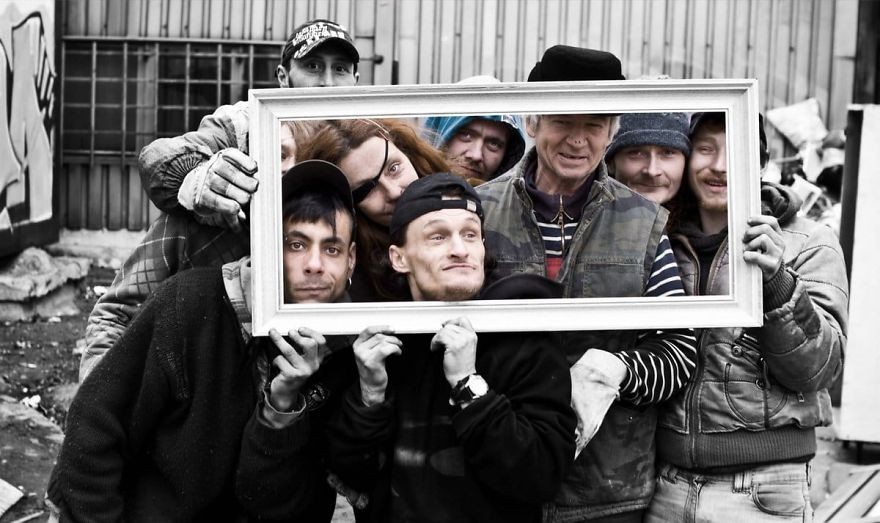 鱿鱼游戏阿哲 通过抽卡和掷骰子决定命运海报