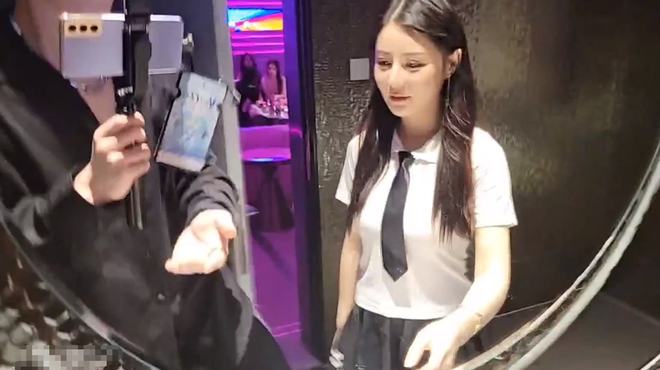 陪读视频 配有白噪音、学习解题思路海报