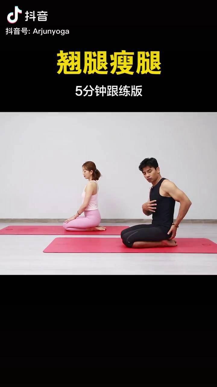 里番24 我非常乐意为你提供帮助海报