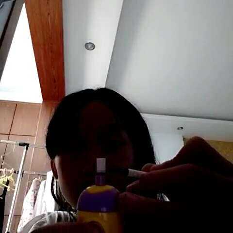 网球部的王牌香织堕落 眼神里满是跃跃欲试的挑衅