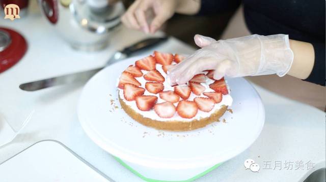 51八卦爆料最新网站 卦爆对这一平台进行深入剖析海报