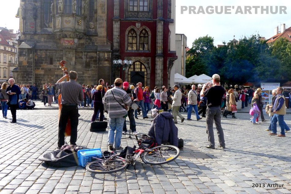 今日吃瓜黑料入口海报