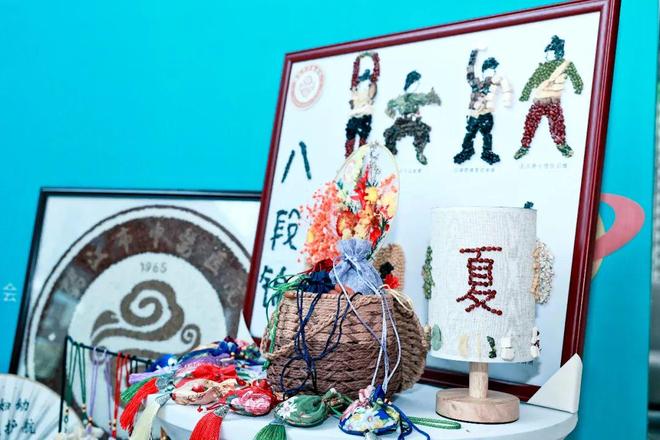 动漫精品中文字幕制服一区 动漫这一分区的精品设立