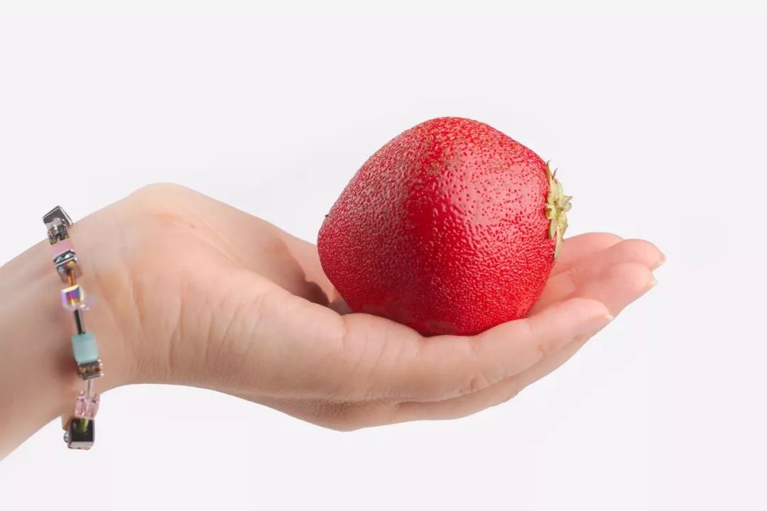 love bitch里番 我非常乐意为你提供帮助海报