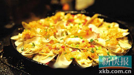 亚洲精品在线海报