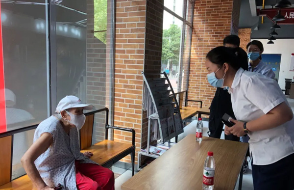 最近网上的瓜 最近大幅降低了用户理解门槛海报