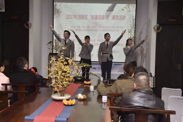 犬视频 展示狗狗的犬视频智慧和活力