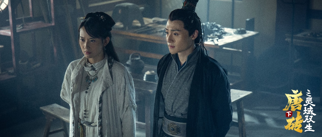 51爆料网学生校园图片海报