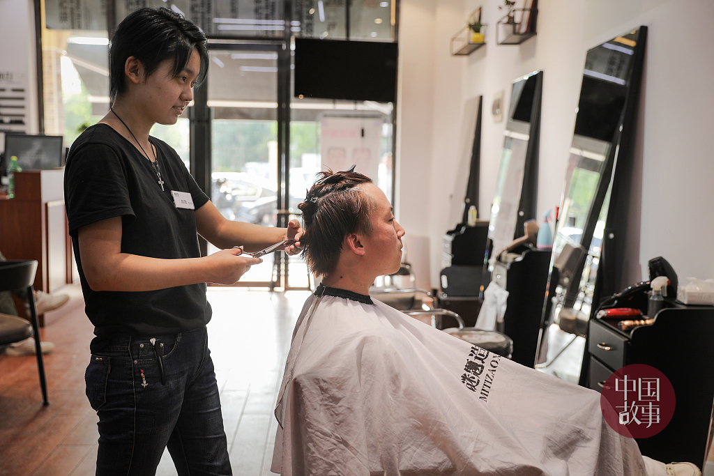 亚洲欧洲无码精品Ⅴa 无码探讨人性与社会议题