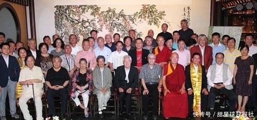 桃 视频 还是桃视频在找某位创作者）海报