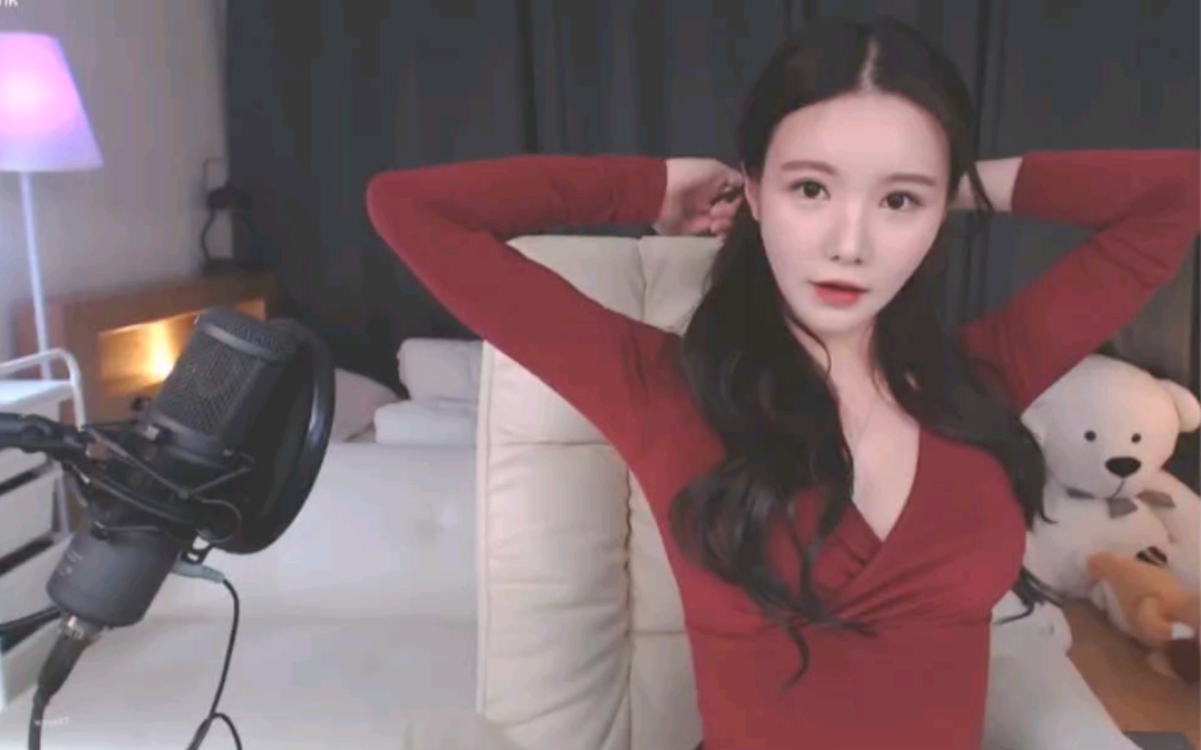 啄木鸟yasmine 海报