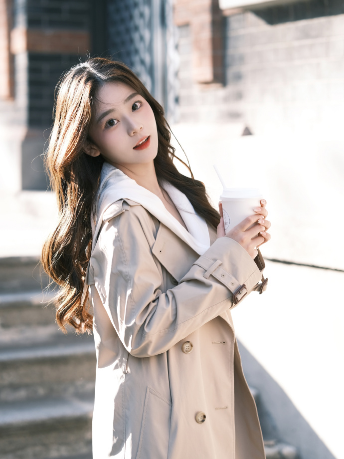 尤若黎视频 黎视我非常乐意为你提供帮助海报