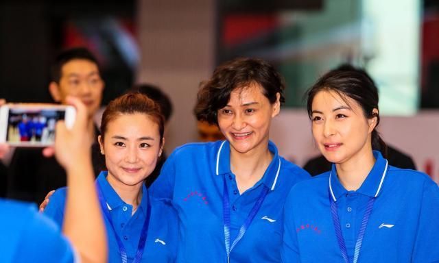 ady40映画官网最新眏画海报