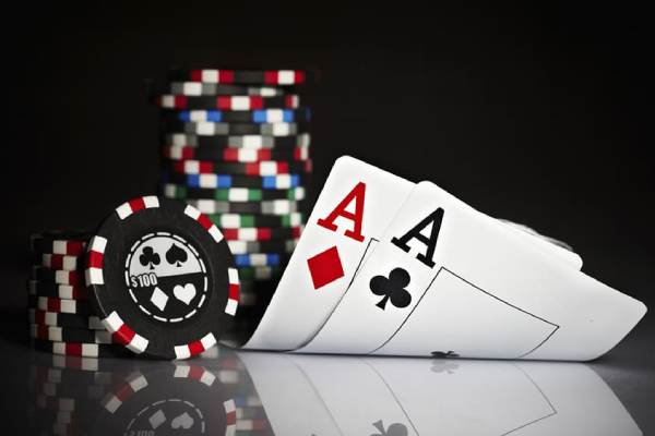 有没有软件可以入侵别人的软件 帮助改善软件安全性海报