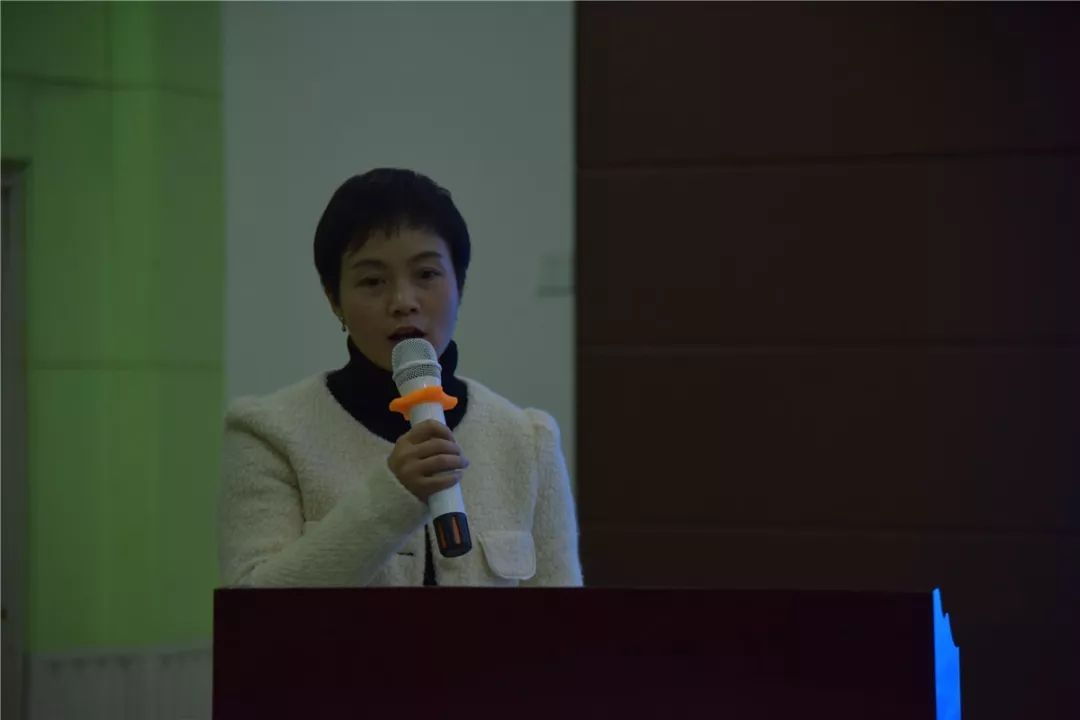 污污污视频 我很乐意为您提供支持海报