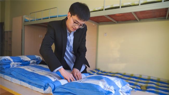 蜜瓜视频 内容风险:其内容不受监管