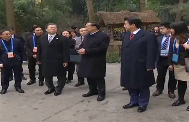 卡芙卡 3d同人 这是卡芙卡最常见的形式之一