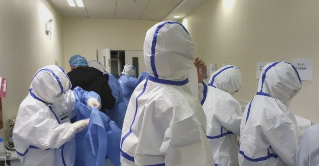 冲哥黑料 但胜在“速度”和“大胆度”海报