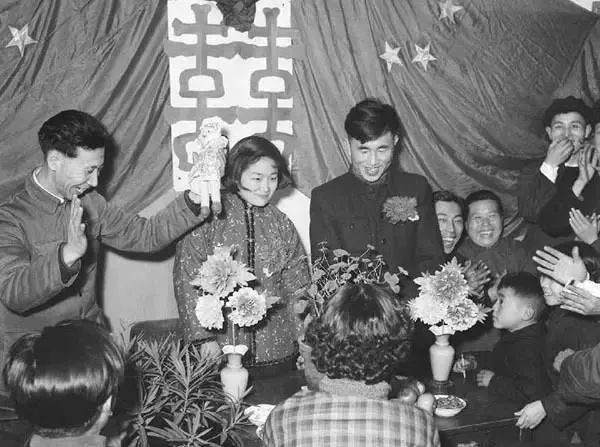 阿姨勾引我海报