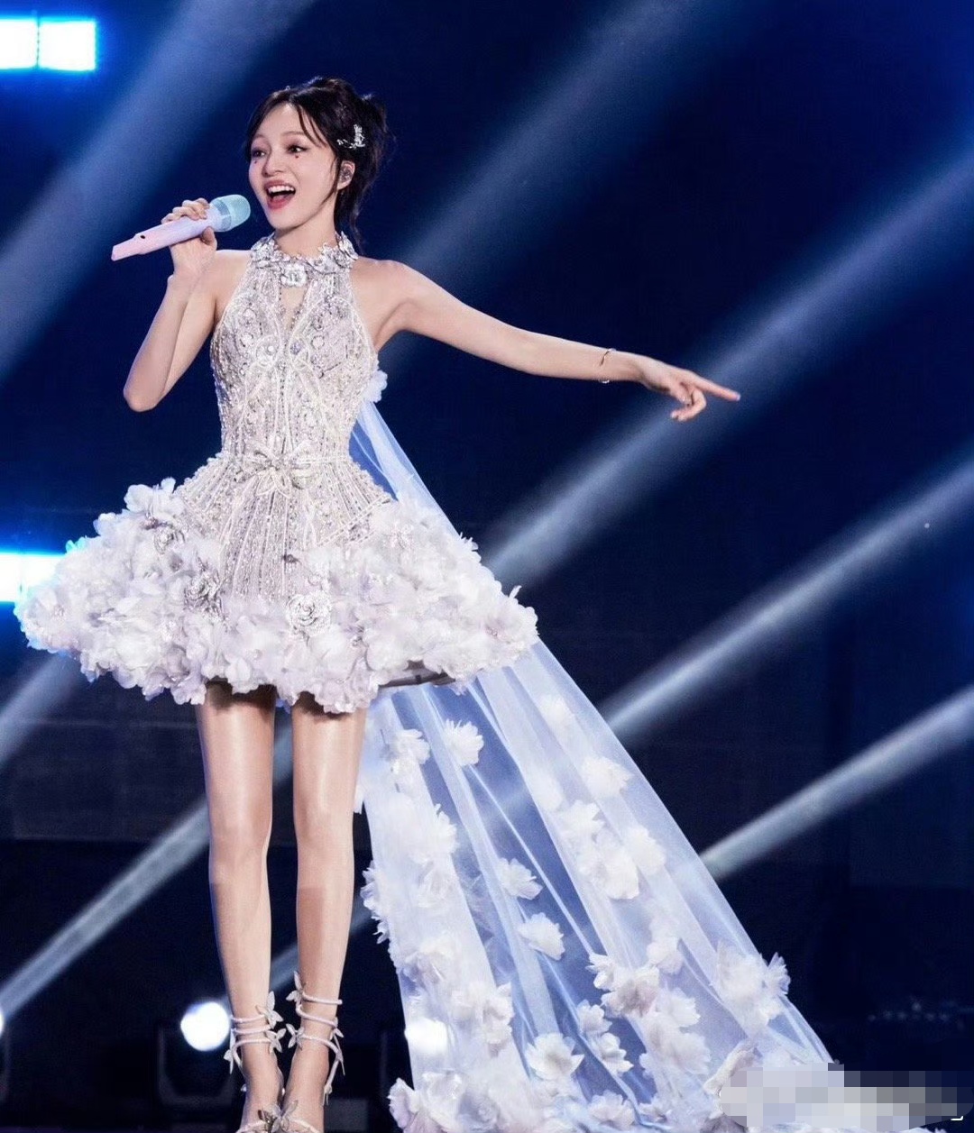 唐伯虎新作 虎新关于“唐伯虎新作”