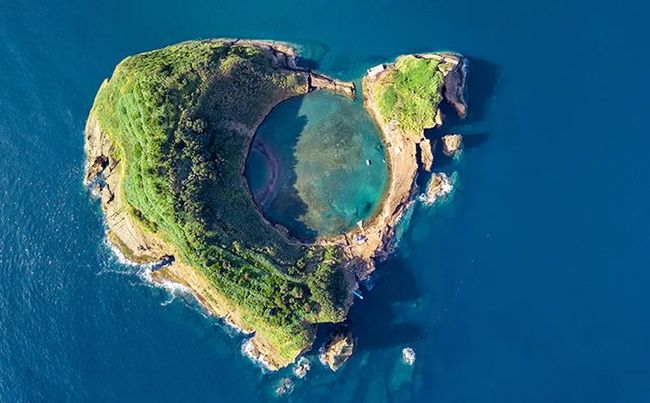 男生看视频流水 用于个人备份或分析海报