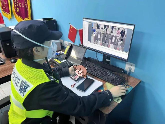 警察男同 我很乐意提供更多信息