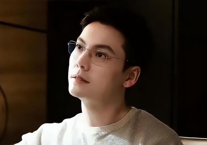 里番动漫魔都海报