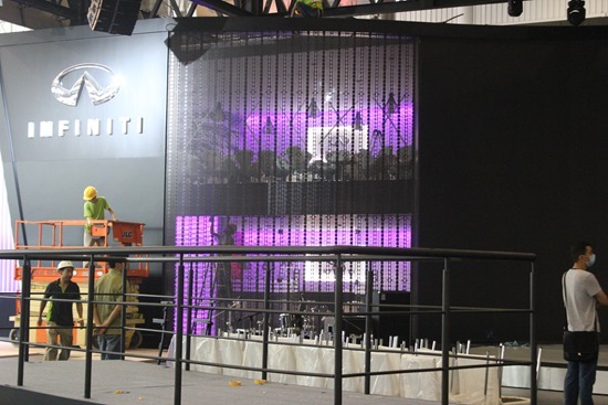 在线欧美日韩制服国产 线欧往往保留这种特点海报