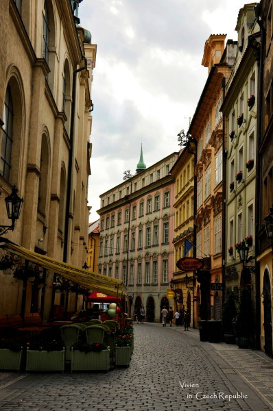 优质资源9uu 资源图书馆数字资源等）海报