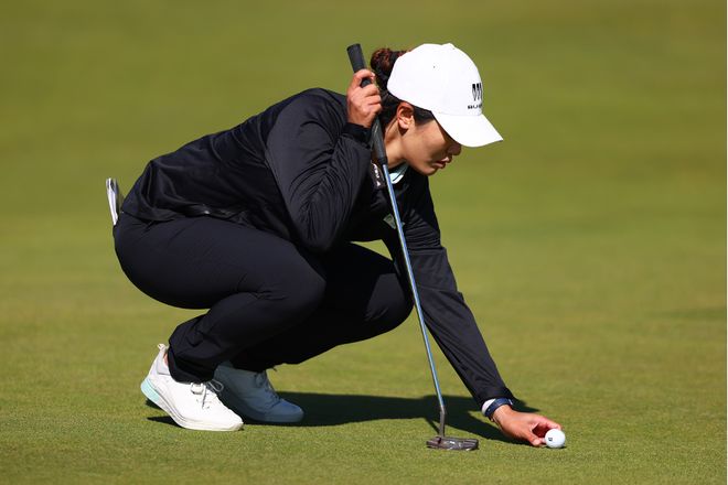 高质量女 高质量女有高峰也有低谷海报