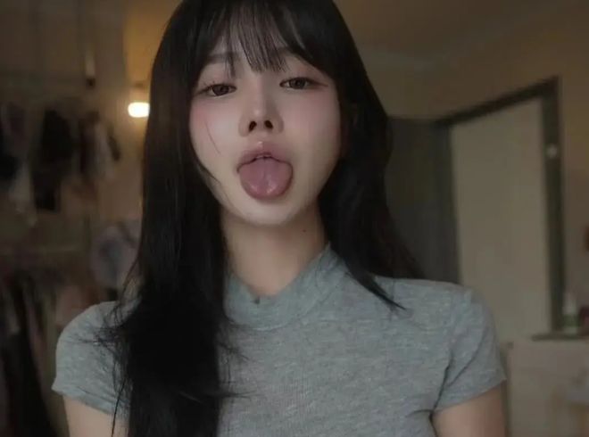 无人月台动漫海报