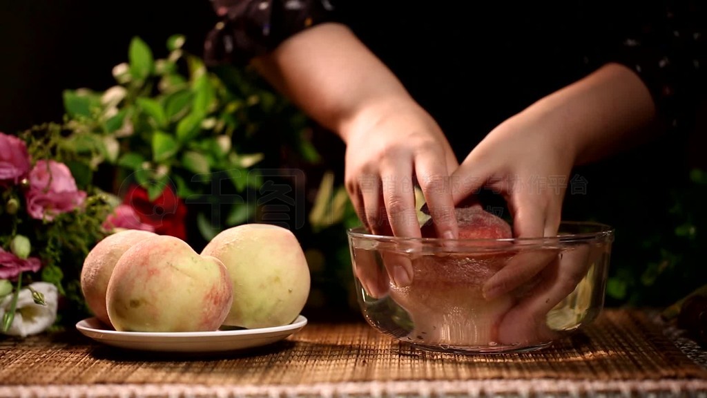 里番reaction海报