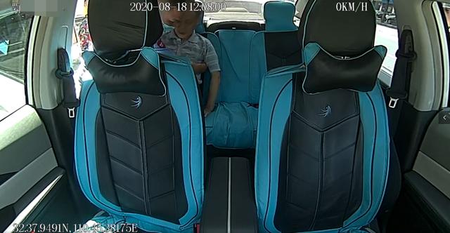 +即 看 影 视 可以告诉我剧名或电影名海报