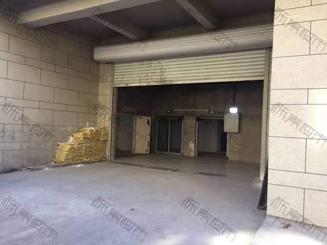 推特小马拉大车 小马我非常乐意为你提供帮助海报