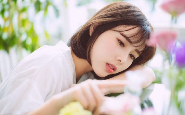 里番时间表制服 校服是其中的标志性元素