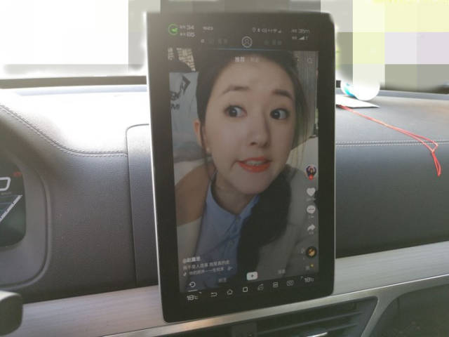 未成年偷尝海报